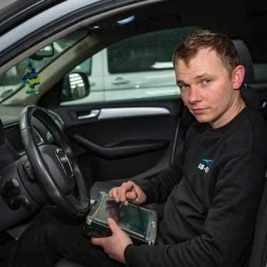 Mariusz KFZ-Mechaniker