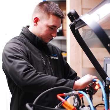 Szymon KFZ-Mechaniker